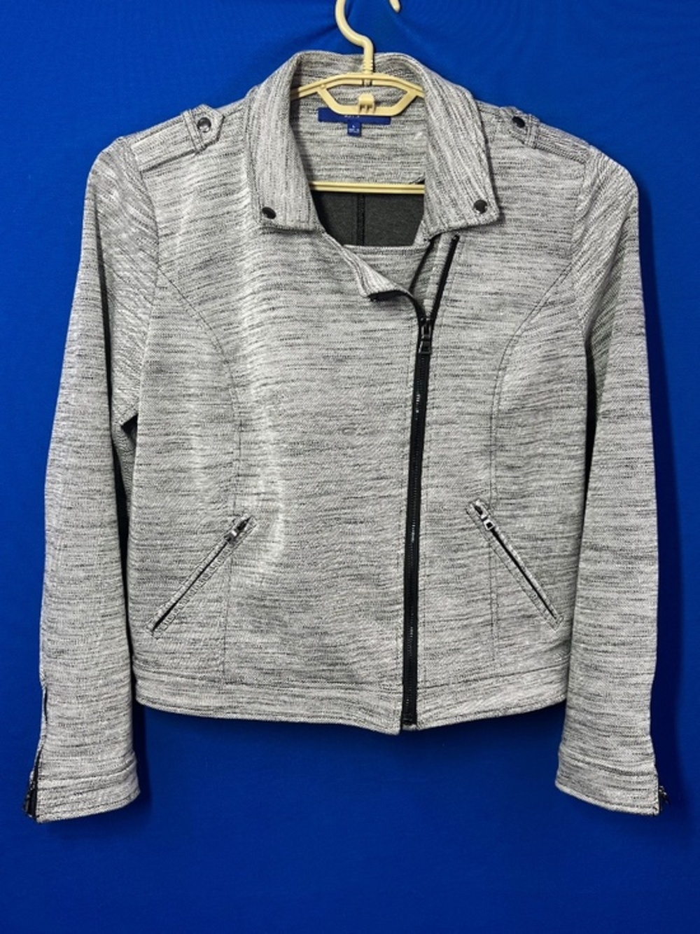 |•APT. 9•| Heather Gray Jacket Size Large